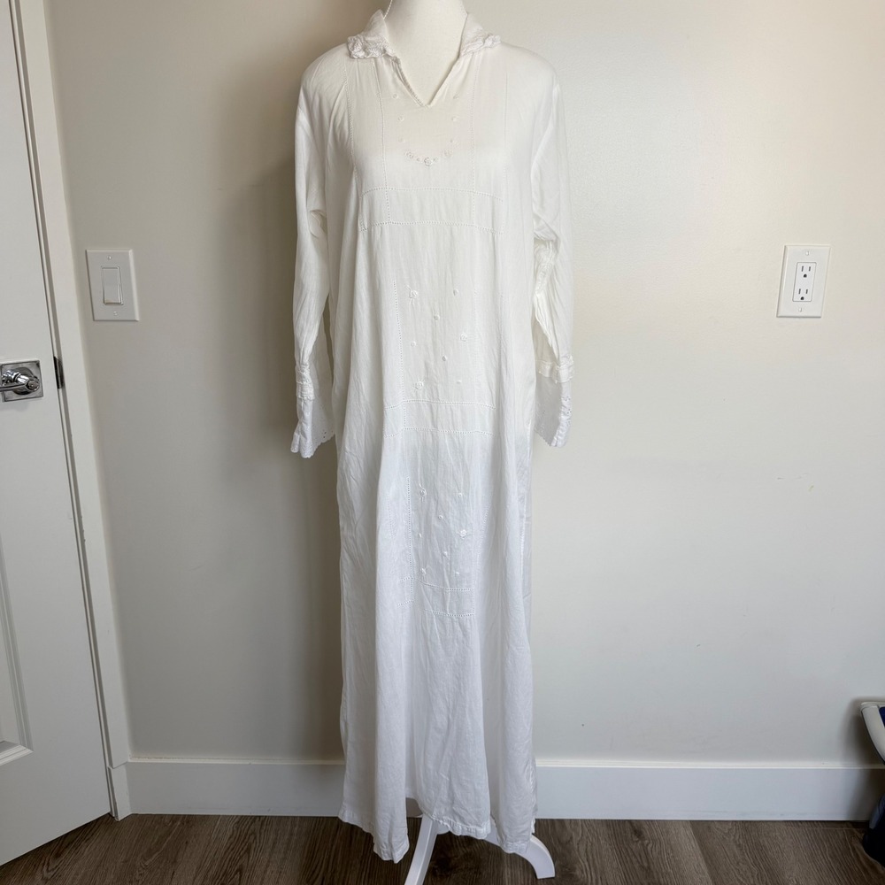 April Cornell Embroidered Eyelet Lace Nightgown White Women Size S Cottagecore